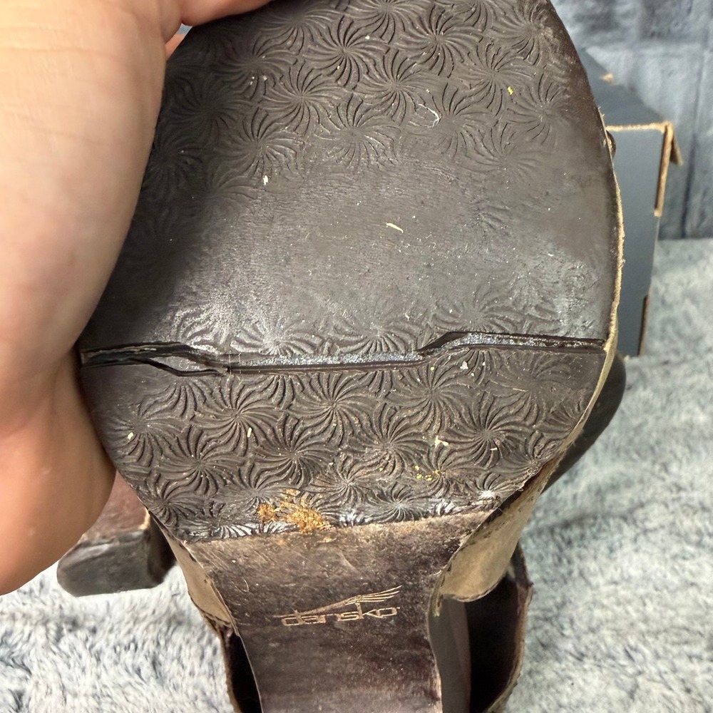 Dansko Clog Womens 38 Brown Distressed Leather Studded Cutout Block Heel - Picture 9 of 10